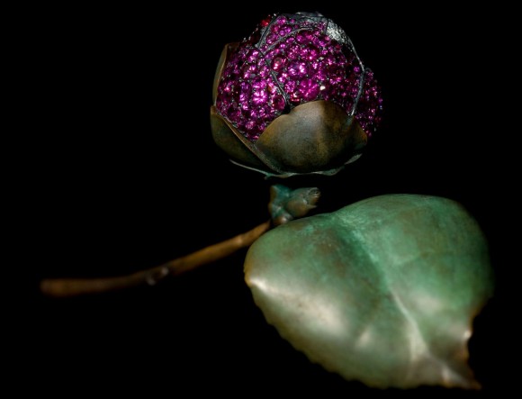 Photo by Jozsef Tari. Courtesy of JAR, Paris.