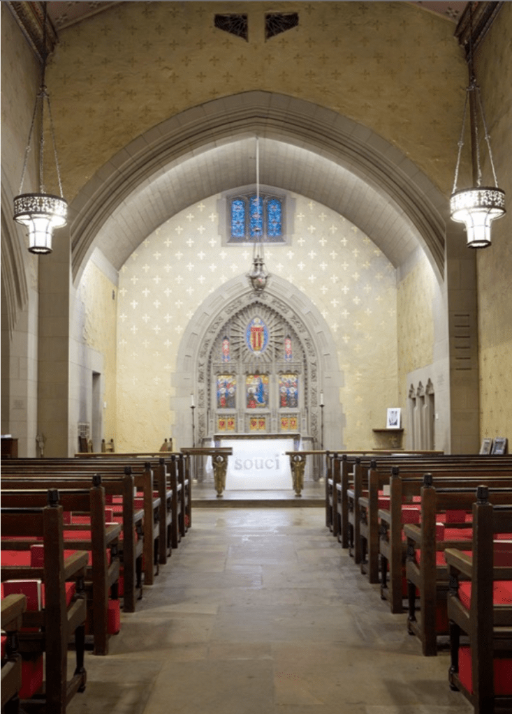 'Rachel, Monique' at The Episcopal Church of the Heavenly Rest New York (U.S.A.), 2014. Image Courtesy of Galerie Perrotin.