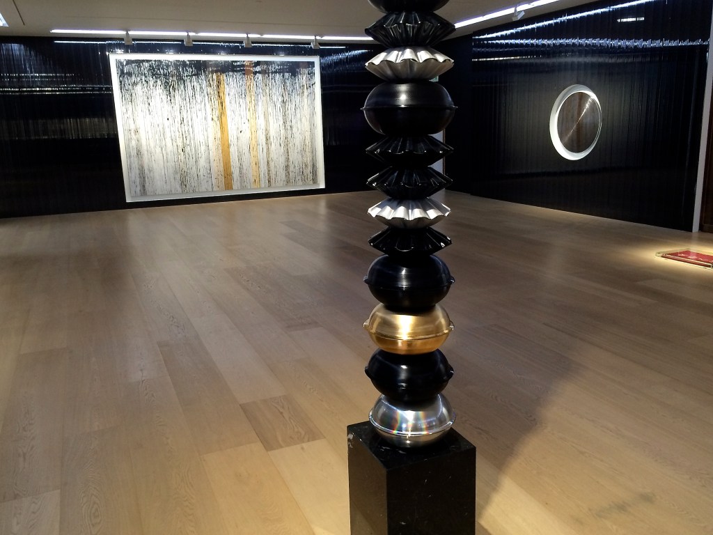 Installation view, Gregor Hildebrant, Coming by Hazard, at Galerie Perrotin, Hong Kong, 2015.